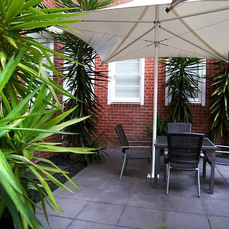 Quest East Melbourne Aparthotel Eksteriør bilde