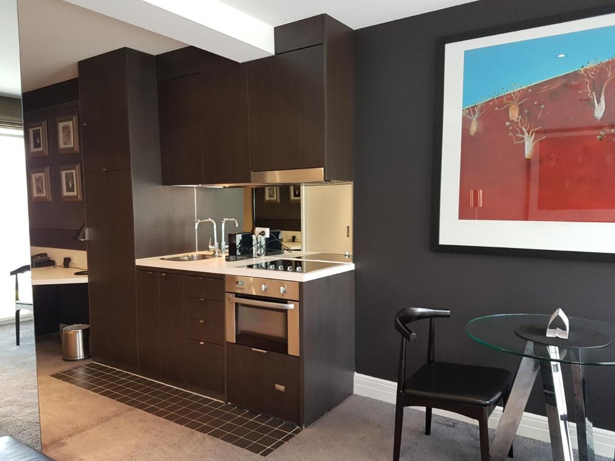 Quest East Melbourne Aparthotel Eksteriør bilde