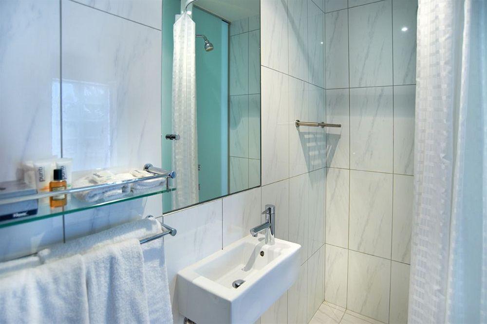 Quest East Melbourne Aparthotel Eksteriør bilde